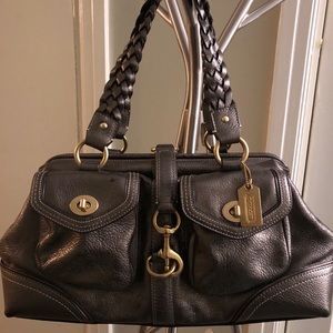 Coach bag m/l sized Like new condition